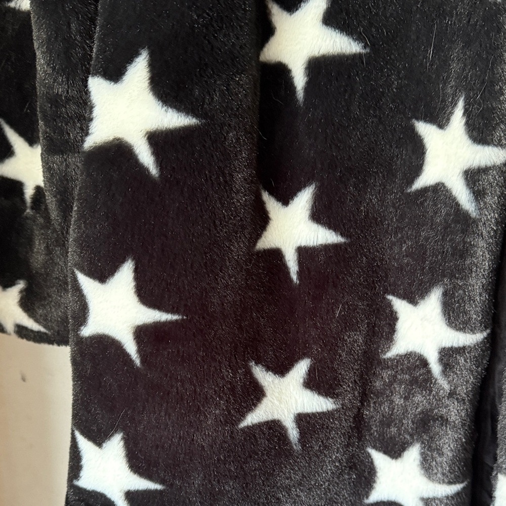 Fever Black and White Star Teddy Jacket - Picture 4 of 6